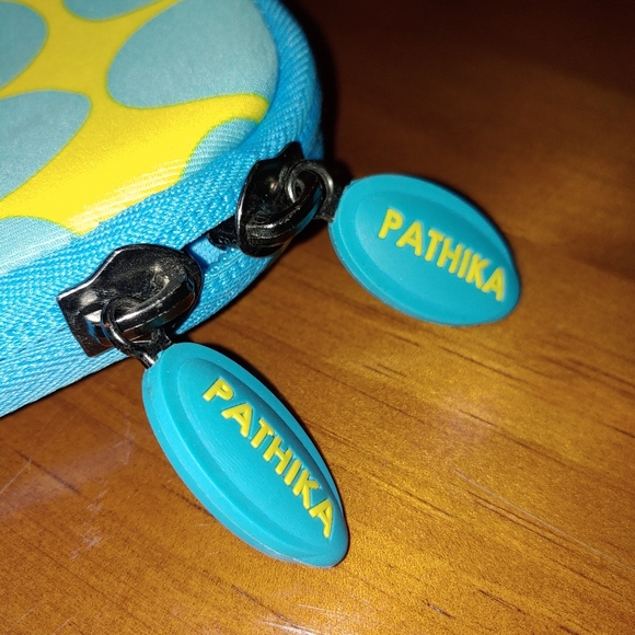 Pathika 15" Laptop Sleeve Cover Case - Picture 3 of 7